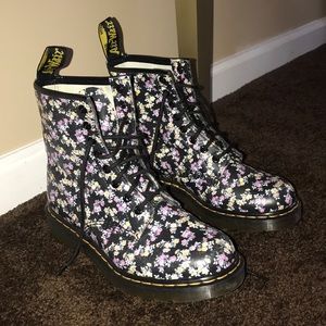 Doc Martin airwave BRAND NEW